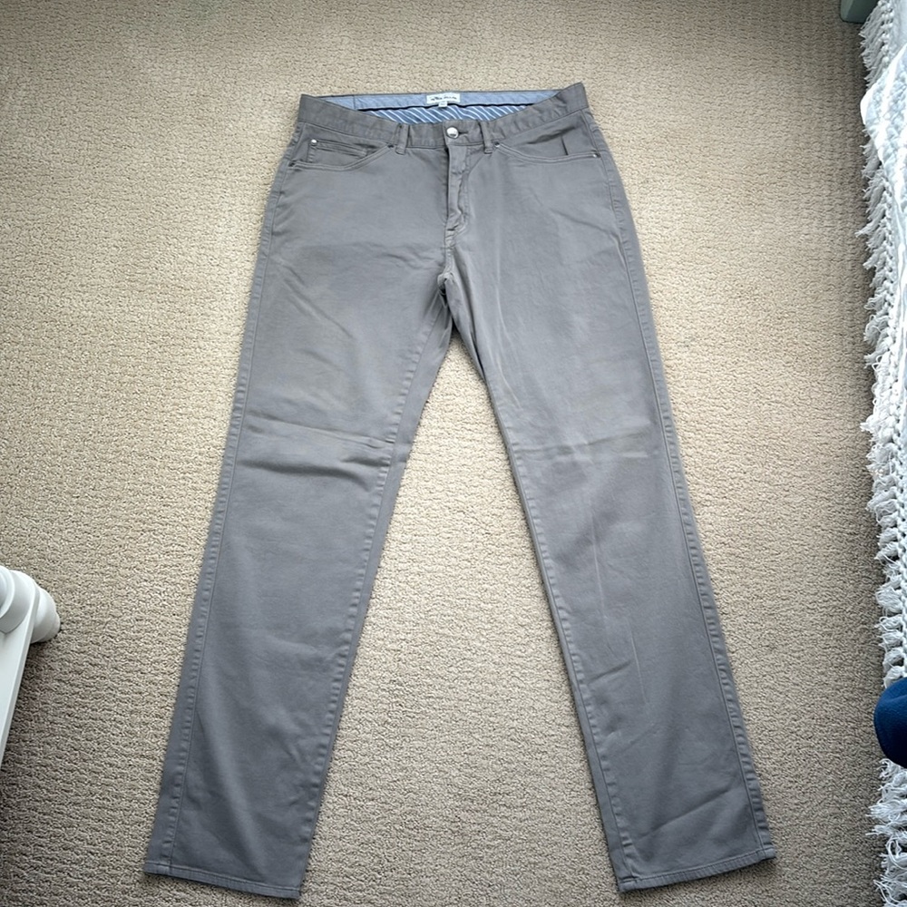 Peter Millar size 33 men’s Khakis